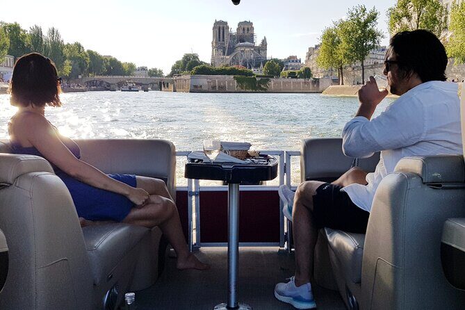 Private cruise with Paris water way - A Close Look at the Seine Private Cruise Experience