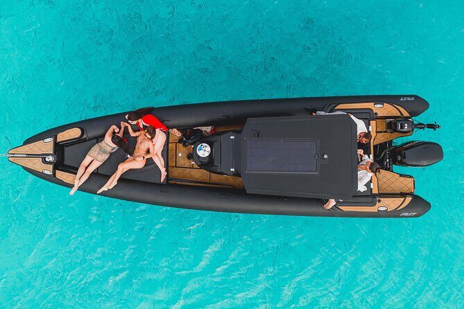 Private Cruise with Speedboat: Naxos - Koufonisia- Sxoinousa - Onboard Amenities and Experience