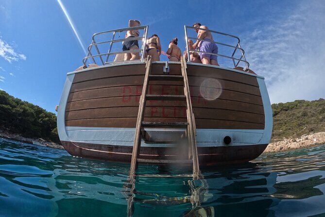 Private Cruising with Axiom Yacht from Hvar - Booking and Practical Considerations