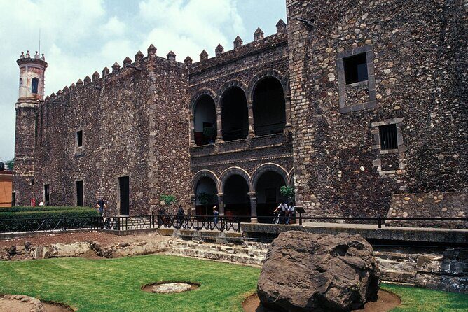 Private Cuernavaca and Taxco Day Trip from Mexico City - FAQs