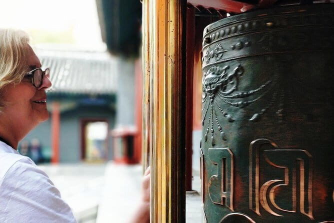 Private Cultural Day Tour: Hutong Rickshaw Ride, Forbidden City and Lama Temple - Key Points