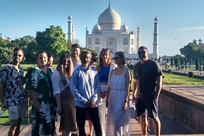 Private Cultural Taj Mahal Tour by Gatimaan Express Train - Exploring the Agra Adventure: From Delhi to the Mughal Masterpieces
