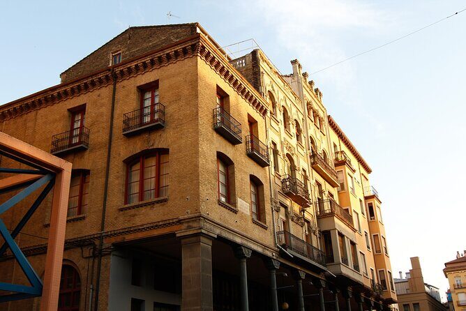 Private custom tour with a local guide Zaragoza - Discover Zaragoza with a Private, Customizable Tour