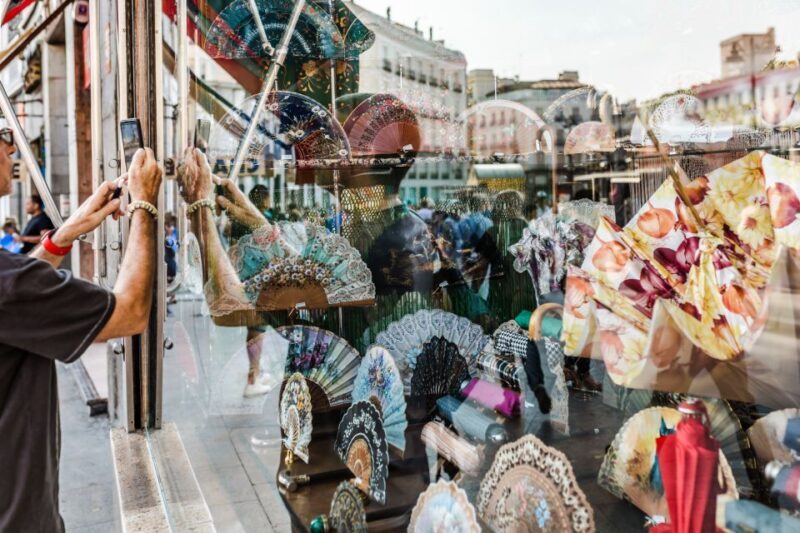 Private Customizable Madrid Tour With a Local - FAQs