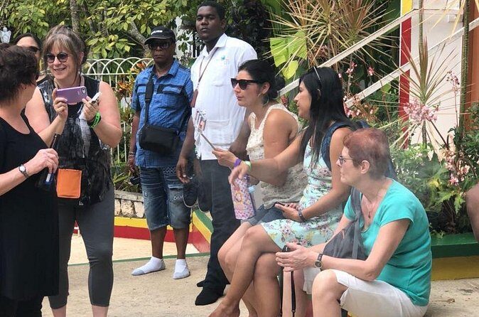 Private & Customize Tour to Bob Marley's Nine Mile and Dunn's River Falls - Exploring Jamaica’s Highlights: A Deep Dive into the Private Tour