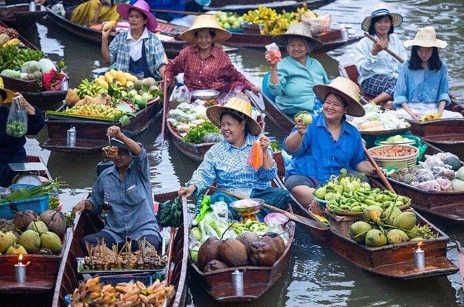 Private Damnoen Saduak Floating Market and Train Market Tour - The Benefits of a Private Tour