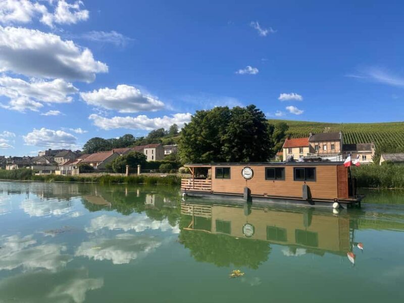 Private day - Cruise through the Champagne vineyards - Experience the Unique Charm of a Private Champagne Vineyard Cruise