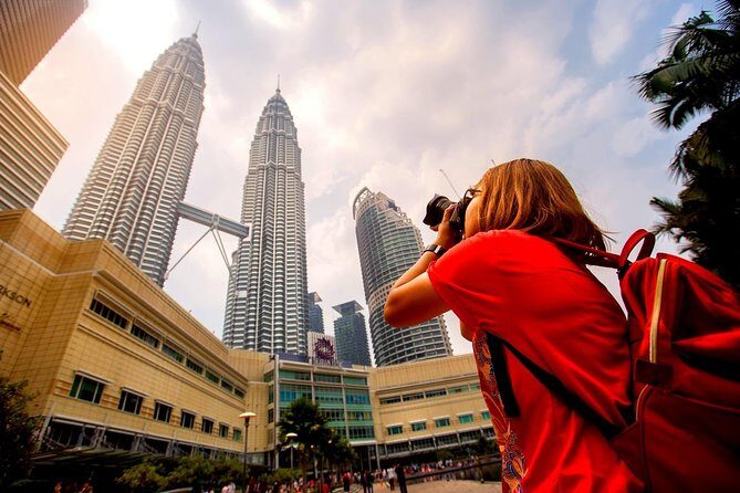 Private Day Kuala Lumpur Photographic Tour With Petronas Twin Tower & Batu Caves - Key Points