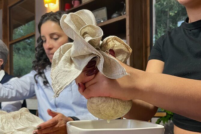 Private Day of Immersion in Country Life with Food - Key Points