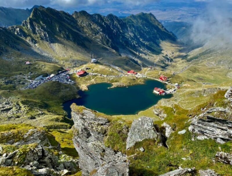 Private Day Tour from Bucharest to Transfagarasan Road - Exploring Vidraru Dam: A Picturesque Stop