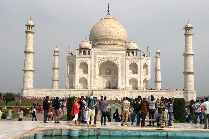 Private day tour from Delhi to Taj Mahal and Agra Fort with guide - FAQ