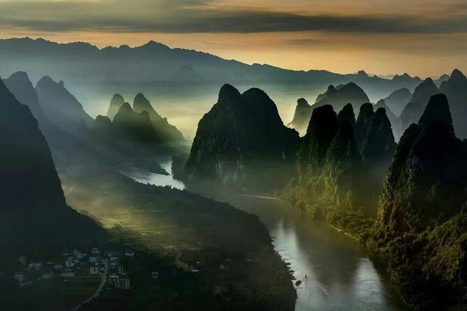 Private Day Tour of Yangshuo Xianggong Mountain and Yulong Bamboo Boat - Key Points