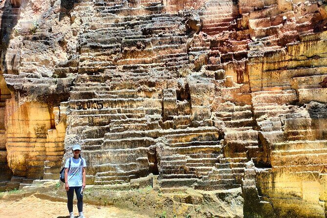 Private Day Tour Surabaya Historiculture - Key Points