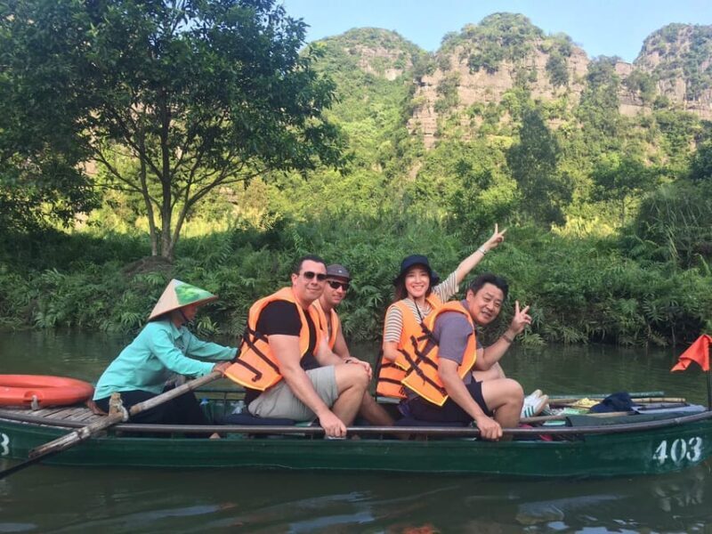 Private Day Tour: Thien Ha cave - local family - Trang An - Who Should Consider This Tour?
