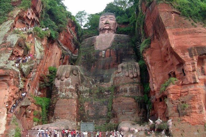 Private Day Tour to Chengdu from Beijing by Air: Leshan Giant Buddha and Pandas - Key Points