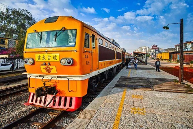 Private Day Tour to Jianshui City Highlights from Kunming - Key Points