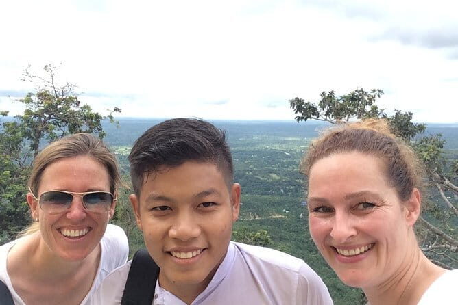 Private Day Tour to Mt Popa - Key Points