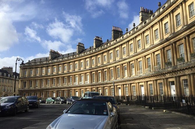 Private Day Tour to Stonehenge, Bath and The Cotswolds - Exploring the Heart of England in a Day