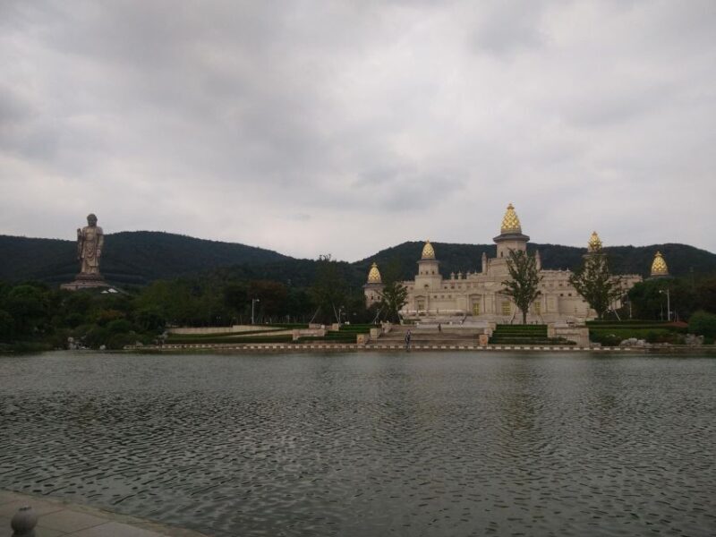 Private Day Tour to Wuxi Lingshan Grand Buddha and Tai Lake - Key Points