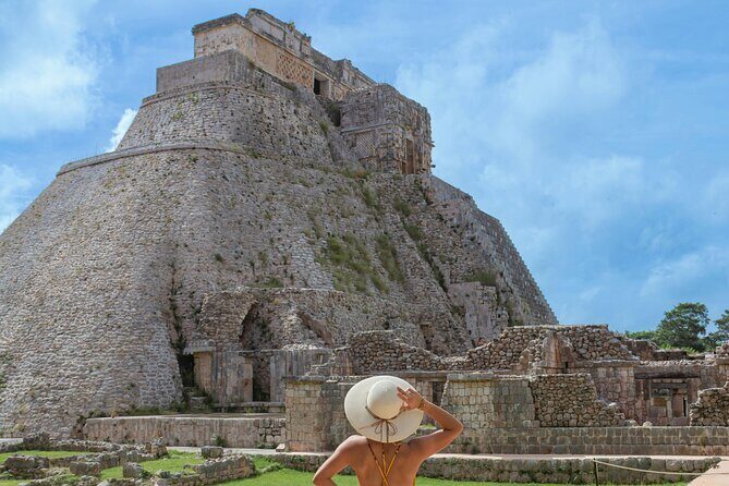 Private Day Trip from Mérida to Uxmal, Kabah & Choco Story - Exploring Uxmal: The Crown Jewel of the Puuc Route