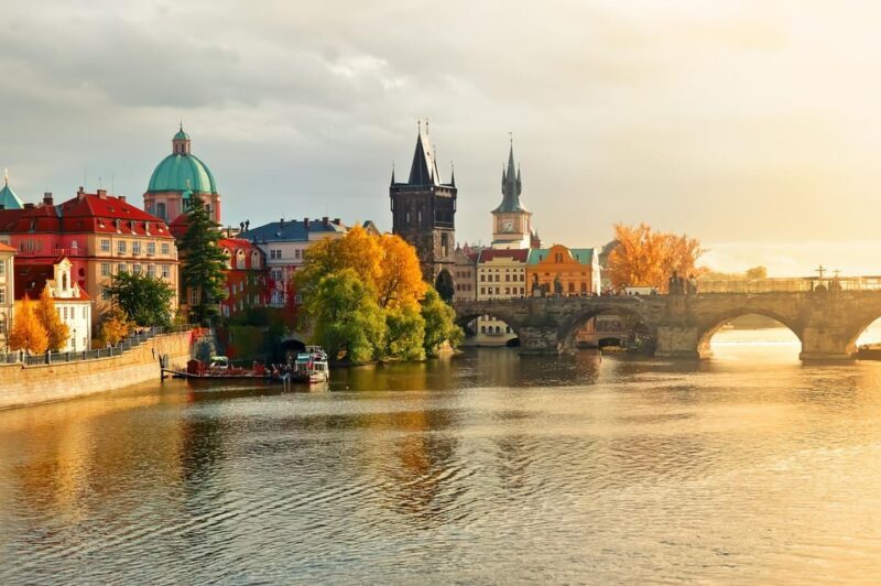 Private day trip from Vienna to Prague and back, in English - Frequently Asked Questions