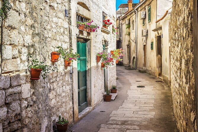 Private day trip: Split to Sibenik, Zadar, local English driver - Exploring the Itinerary in Detail