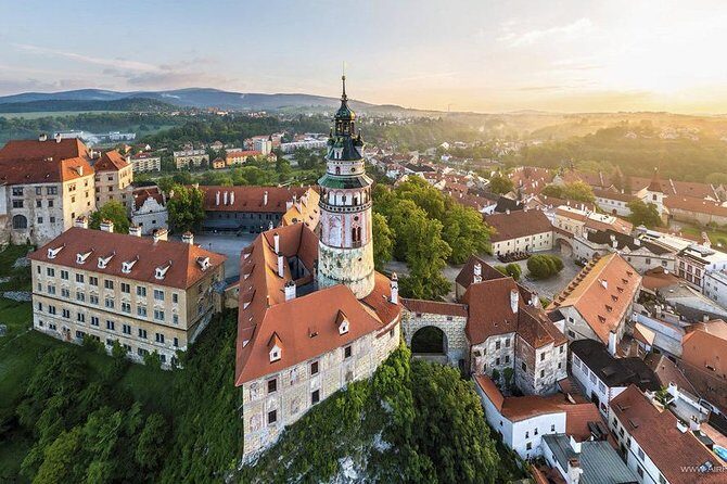 Private Day Trip to Cesky Krumlov from Passau; Includes 1,5 Hour Guided Tour - Authentic Experiences and Practical Tips