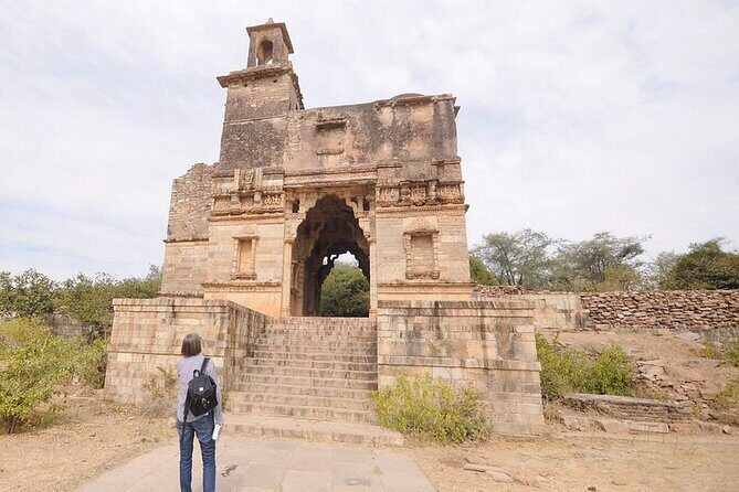 Private Day Trip to Chittorgarh from Udaipur with Guide Option - Considerations and Possible Drawbacks