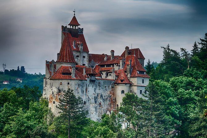 Private Day Trip to Dracula's Castle from Bucharest - Exploring the Transylvanian Highlights: A Deep Dive into the Itinerary