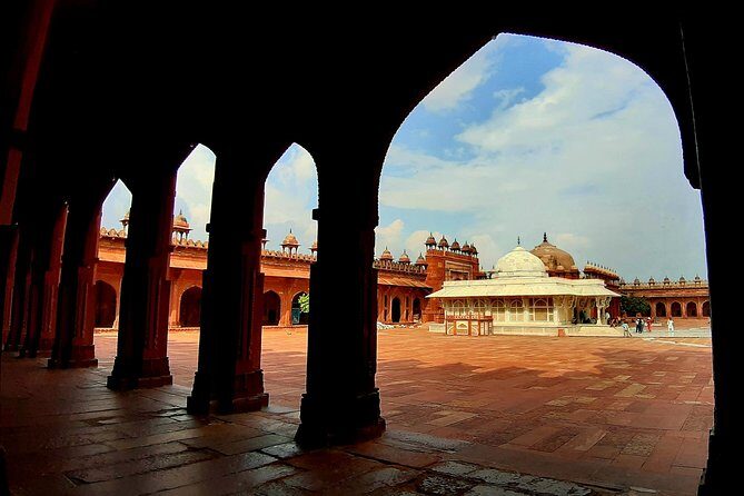 Private: Day Trip To Fatehpur Sikri (All Inclusive) - Key Points