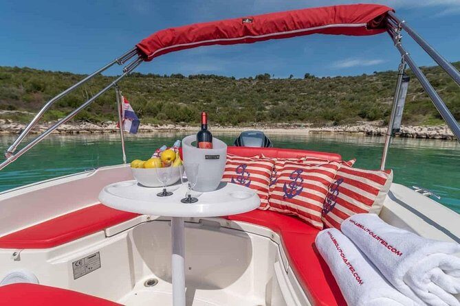 Private day trip to Hvar and Blue lagoon with Snorkeling - FAQ