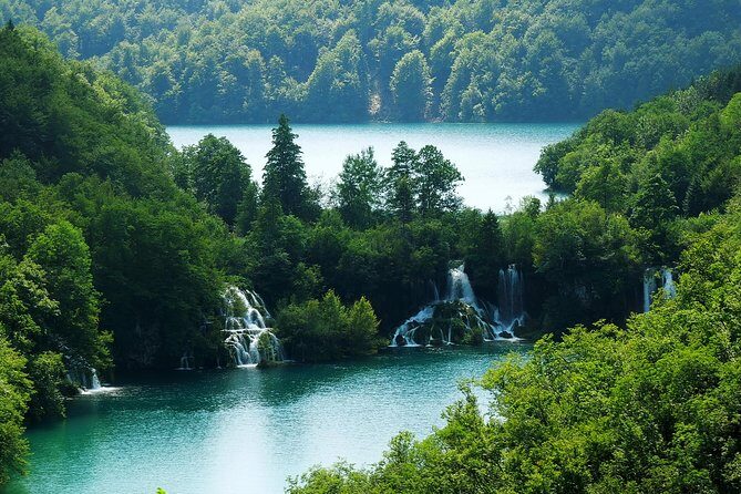 Private Day Trip To Plitvice Lakes From Zagreb - Exploring the Journey: What to Expect