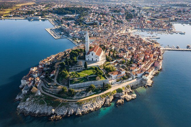 Private Day Trip to Rovinj with wine tasting included from Pula - Discovering Rovinj: Coastal Charm and Romantic Vibes
