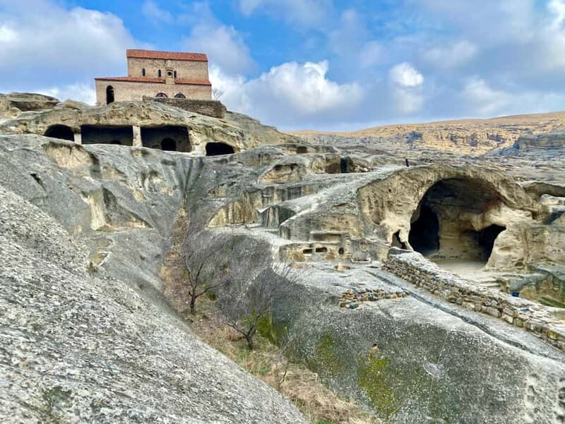 Private Day Trip to Uplistsikhe, Mtskheta, Jvari & Gori - Key Points