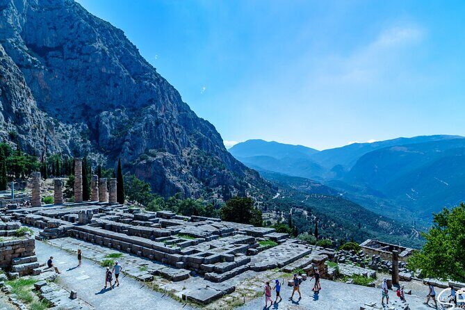 Private Delphi and Hosios Loukas Monastery - Great Lunch and Drinks Included - Why This Tour Offers Outstanding Value