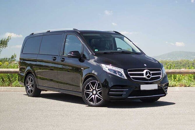 Private Departure Transfer from Paris to CDG or ORLY Airport - The Details of the Transfer Experience