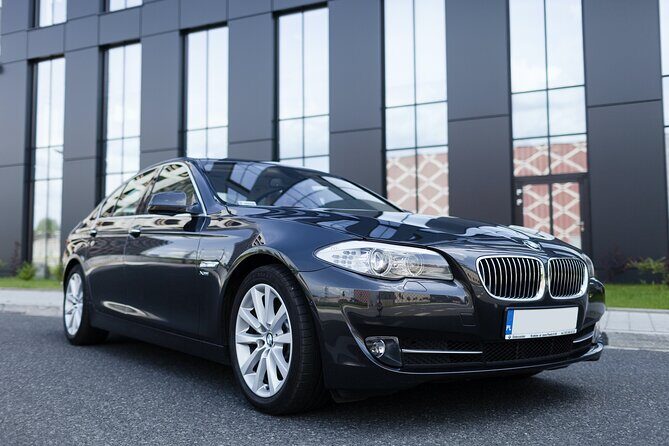 Private Departure Transfer: Hotel in Krakow City To Krakow Airport Balice - A Practical, Comfortable Way to Leave Krakow