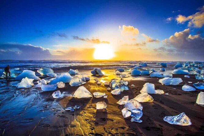 Private Diamond Beach & South Coast Day Tour in Iceland - Exploring Iceland’s South Coast: A Deep Dive