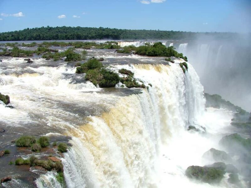 Private- Discover the Brazilian & Argentine Falls in 2 days. - Exploring the Iguazu Falls: What to Expect