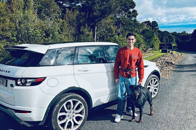 Private Dog Friendly Wine Tour with your Local Guide - A Closer Look at the Waiheke Island Dog-Friendly Wine Tour