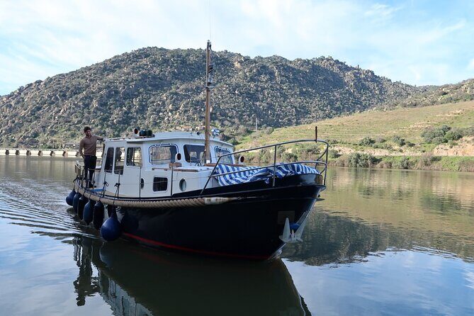 Private Douro Valley Tour with Yacht, Wine tasting and Lunch - Authenticity, Value, and Practicality