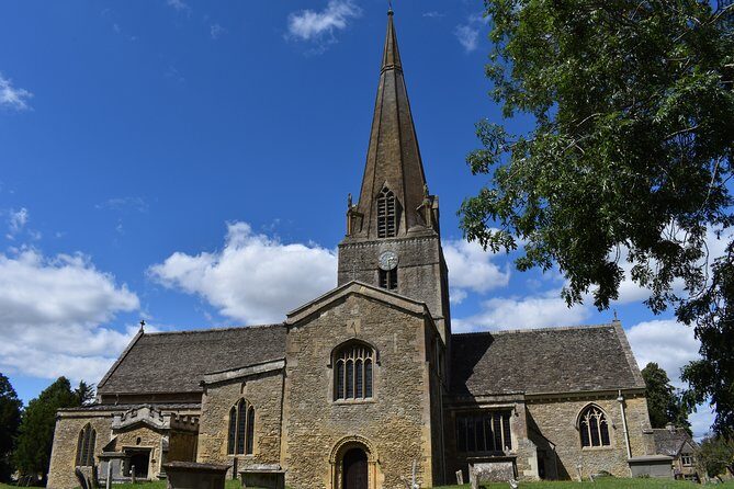 Private Downton Abbey Tour, including Bampton, Cogges Farm, and Highclere - FAQ