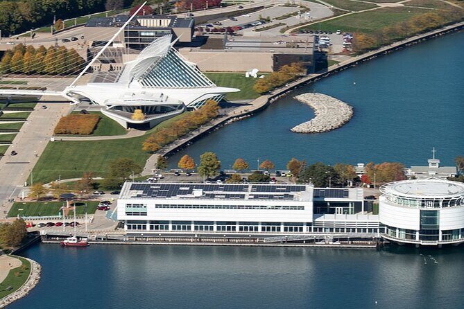 Private Downtown Milwaukee Helicopter Ride - In-Depth Look at the Milwaukee Helicopter Tour