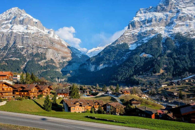 Private driver for tour from Zurich to Jungfraujoch and back - The Sum Up