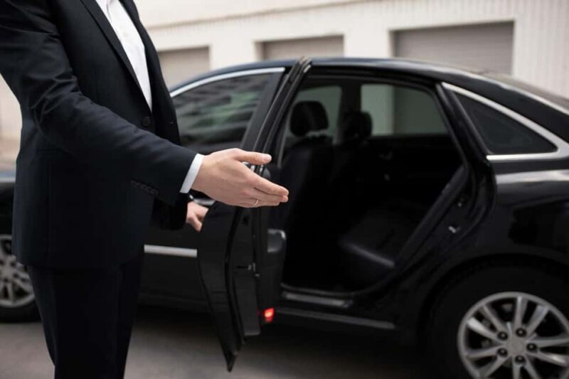 Private Driver Service - Luxury Sightseeing Tour to Giverny - Key Points