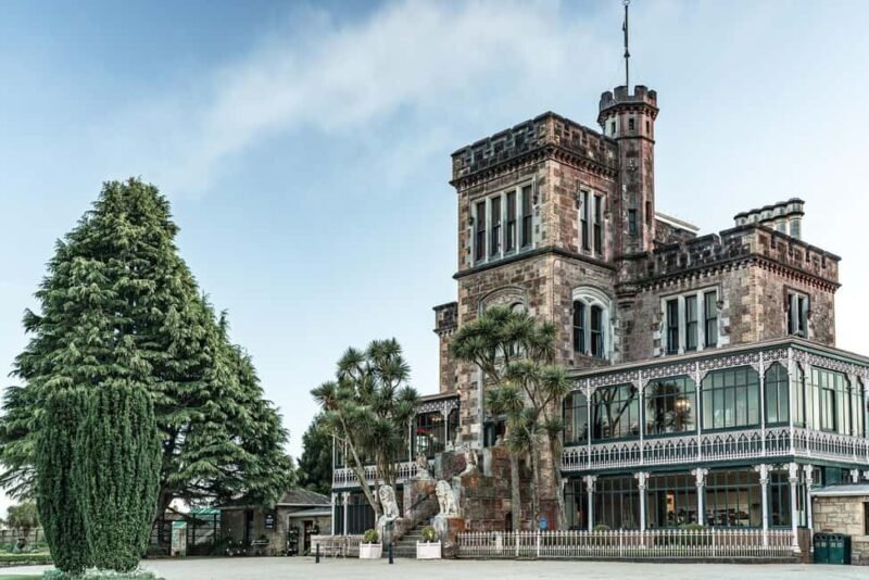 Private Dunedin City Highlights and Otago Peninsula Day Tour - Key Points