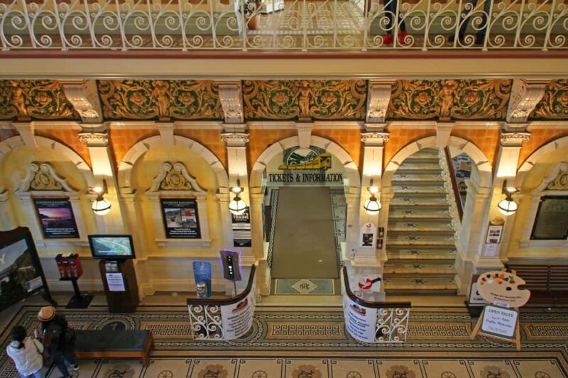 Private Dunedin City Highlights and Otago Peninsula Day Tour - The Sum Up