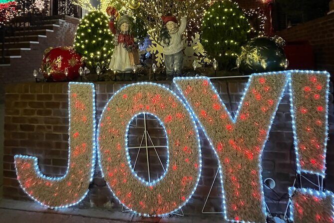 Private Dyker Heights Christmas Lights Tour with Dumbo Stop - Who Should Consider This Tour?