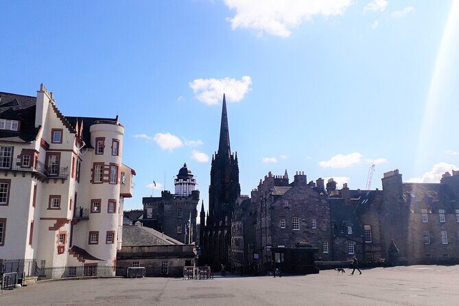 Private Edinburgh Old Town and Royal Mile Walking Tour - Authentic Experiences and Authentic Stories