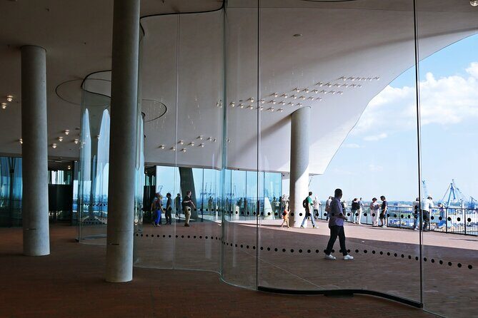 Private Elphi Plaza guided tour - An In-Depth Review of the Private Elphi Plaza Guided Tour